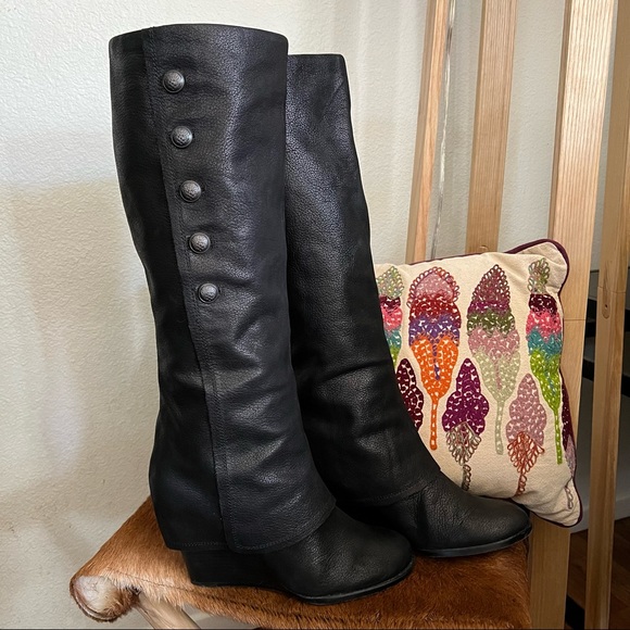 Vince Camuto Almay Black Leather Boots 